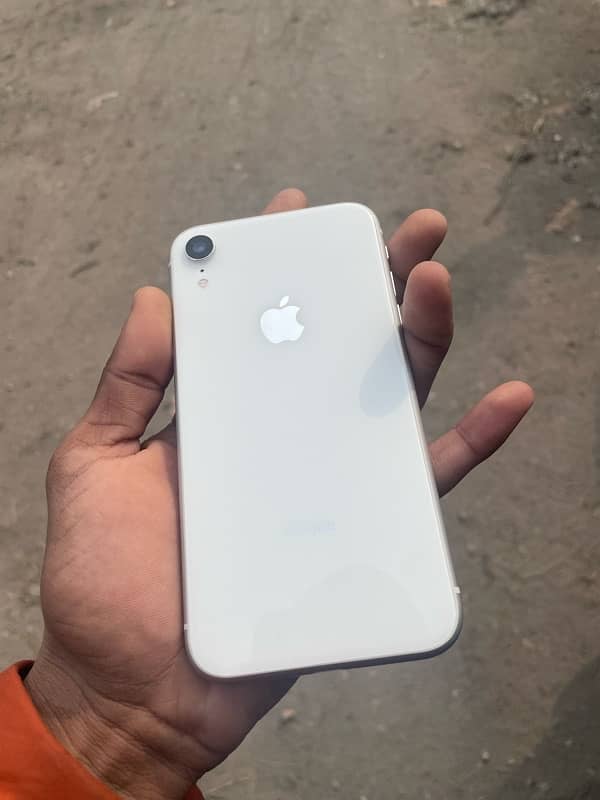 IPHONE XR 0