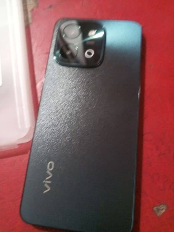 vivo Y28 for urgent sale 8/128 1