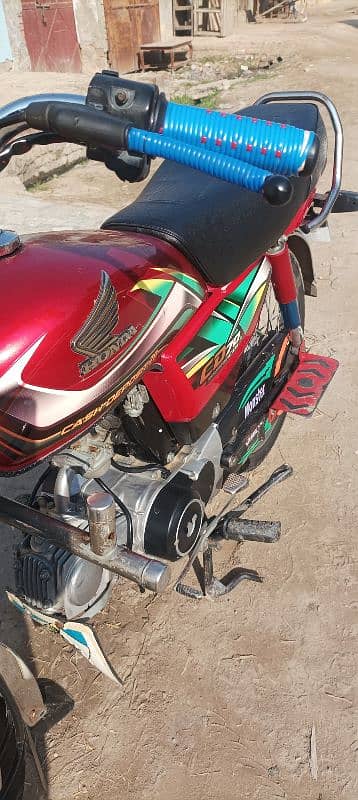 honda CD 70 bike 2022 model urgent for sale 11