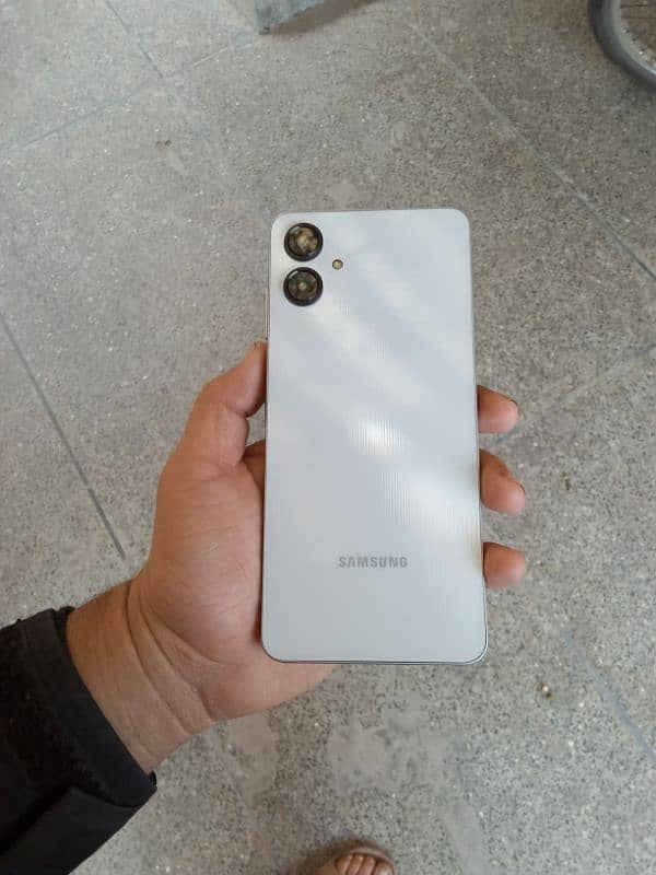 I am selling Samsung A06 condition 10/10 3