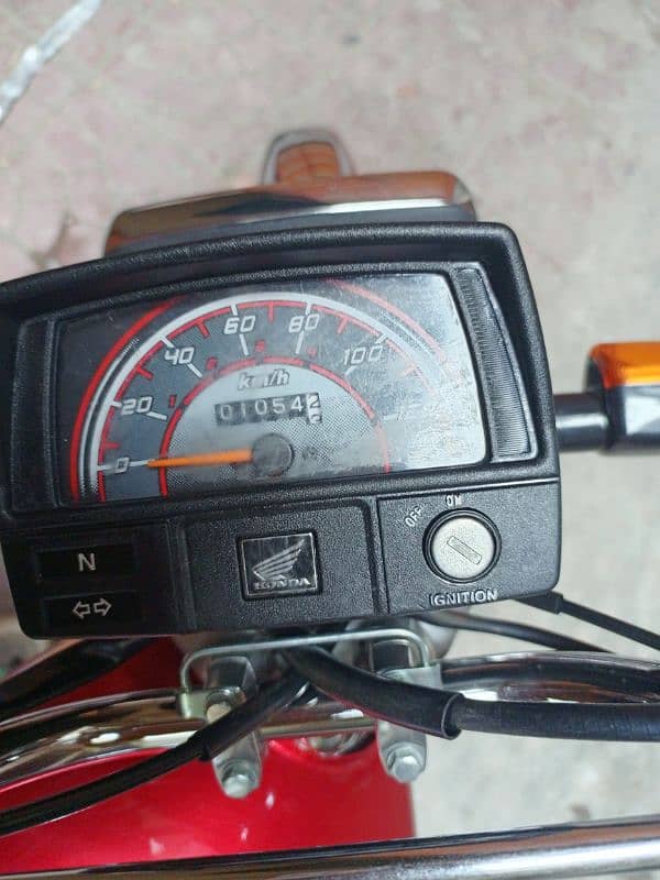 Honda 70 Bike 10 by 10 condition!! Tanki tappy laminated 2