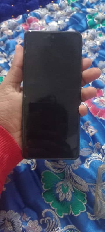 Infinix hot 40i 16/256 one year warranty 0