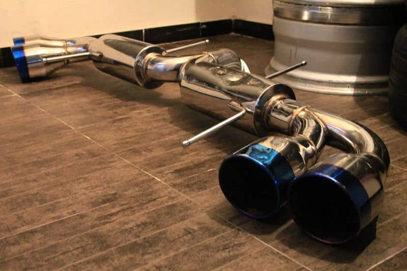 NISSAN SKYLINE GTR R35 EXHAUST 6