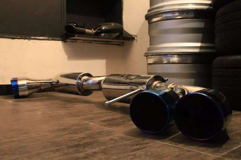 NISSAN SKYLINE GTR R35 EXHAUST 7