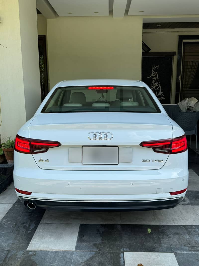 Audi A4 2018 18