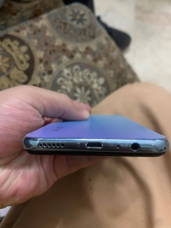 Vivo S1. blue 8gb  256gb pta approved 2