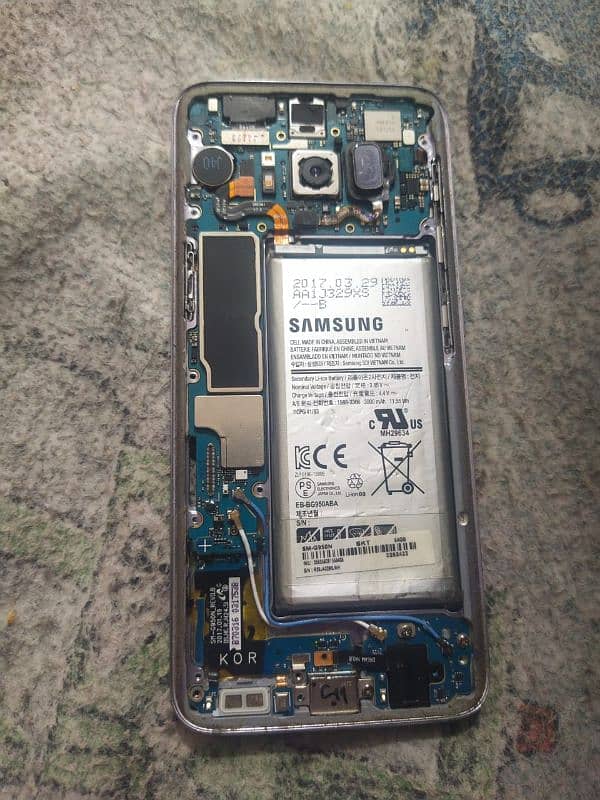 Samsung S9. patch hoya ha.  LCD damge ha baki alll ok ha. 0