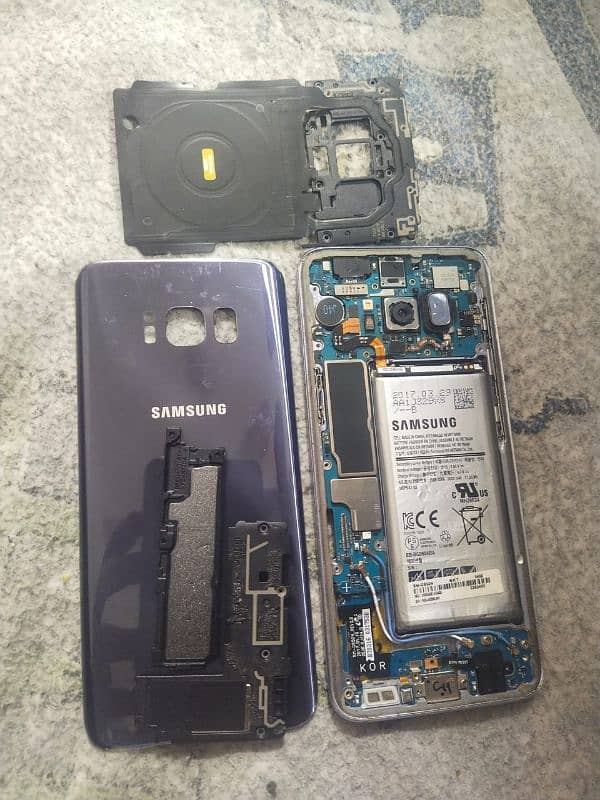 Samsung S9. patch hoya ha.  LCD damge ha baki alll ok ha. 4