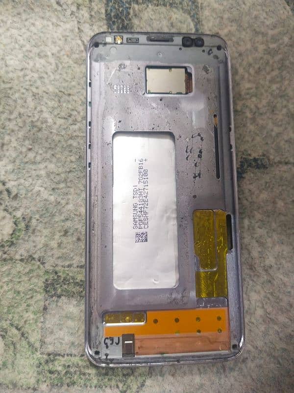 Samsung S9. patch hoya ha.  LCD damge ha baki alll ok ha. 5