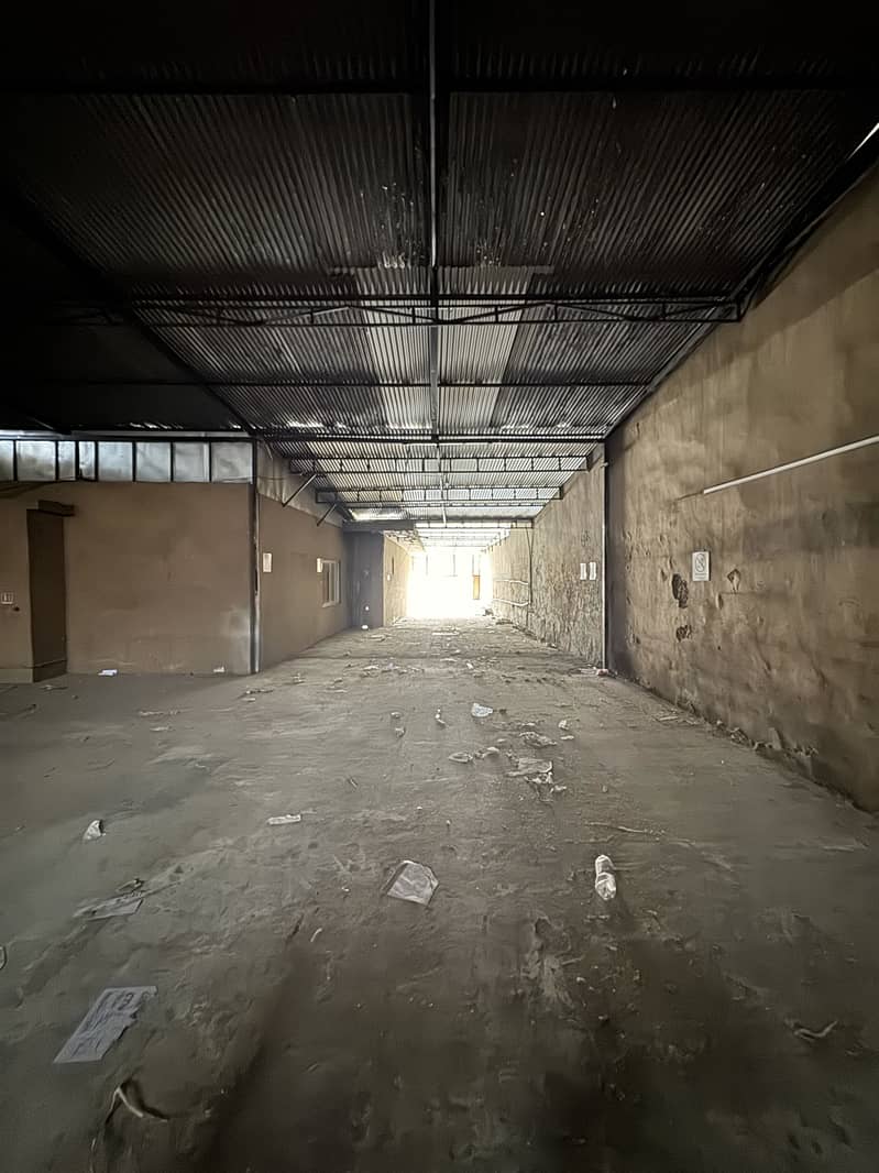 Spacious Warehouse Available For Rent 4