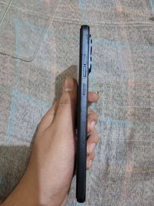 Motorola G84 12/256 PTA(Crack screen) 4