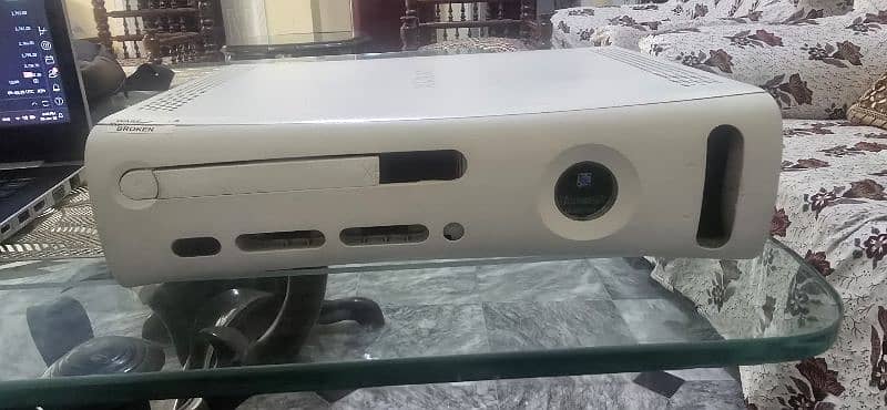 x box360 for sale in 100% working condition with 64 games  installed 4