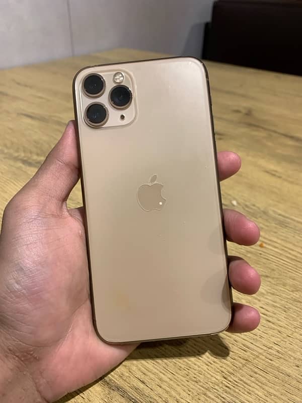 IPhone 11 Pro 64 gb with box available . Non pta . 10 by 10 1