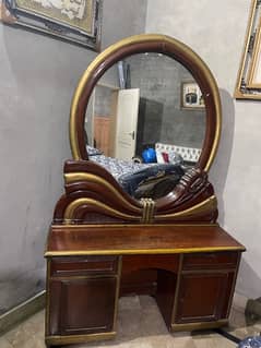 bed mirror and chairs