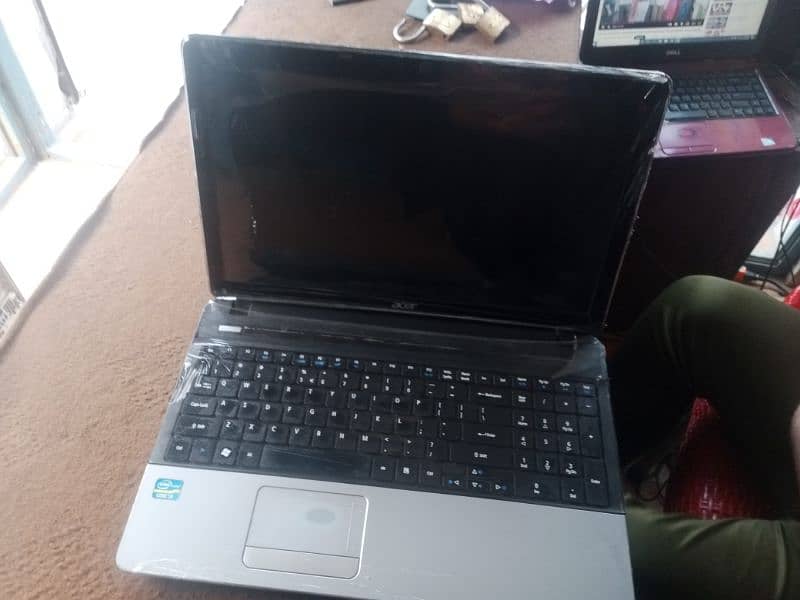 Acer laptop core i3 2 gen 3