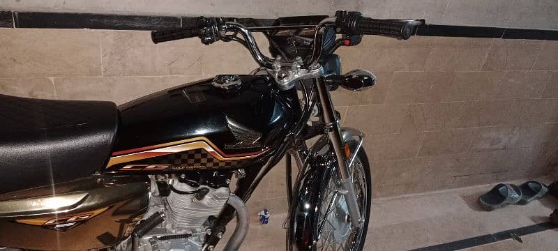 Honda CD 125 Gold Edition 1