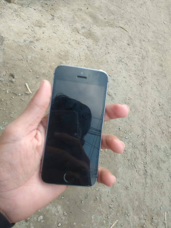 Iphone 5s For sale NON PTA 2