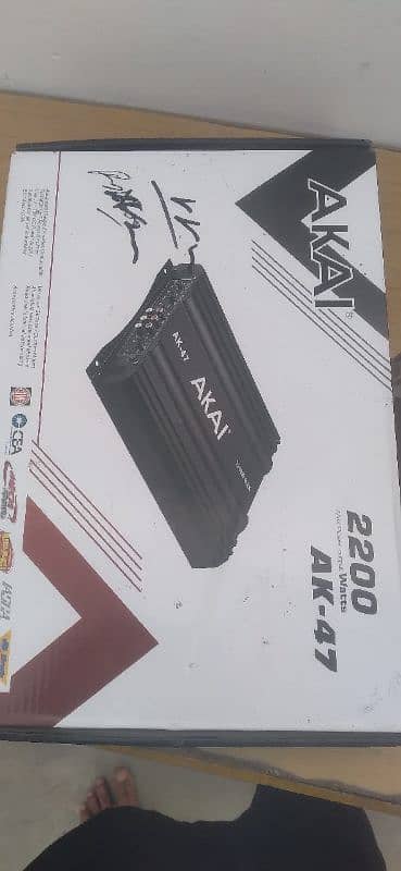 Akai Amplifier 4channel 0