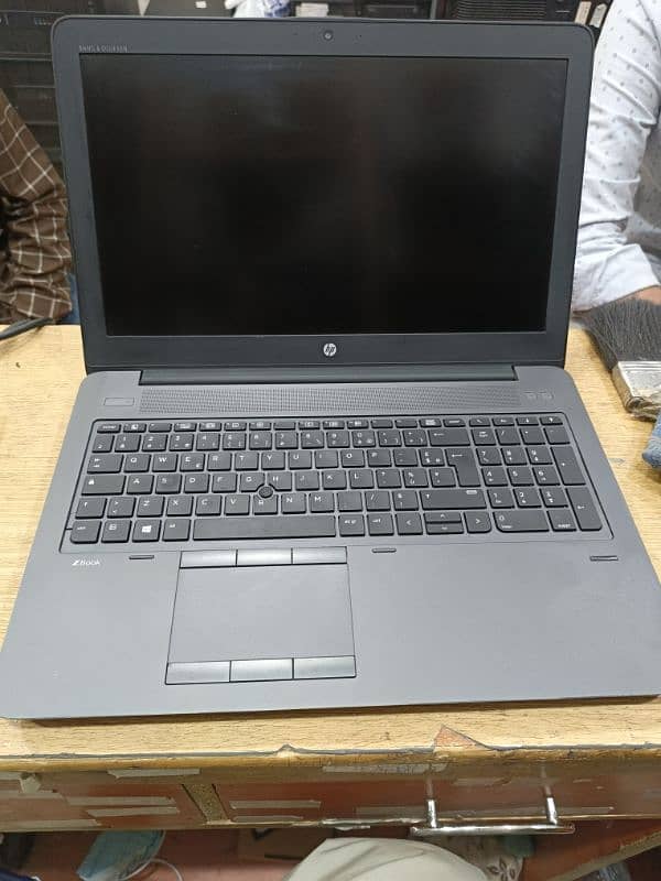 HP ZBOOK 15 G3 0