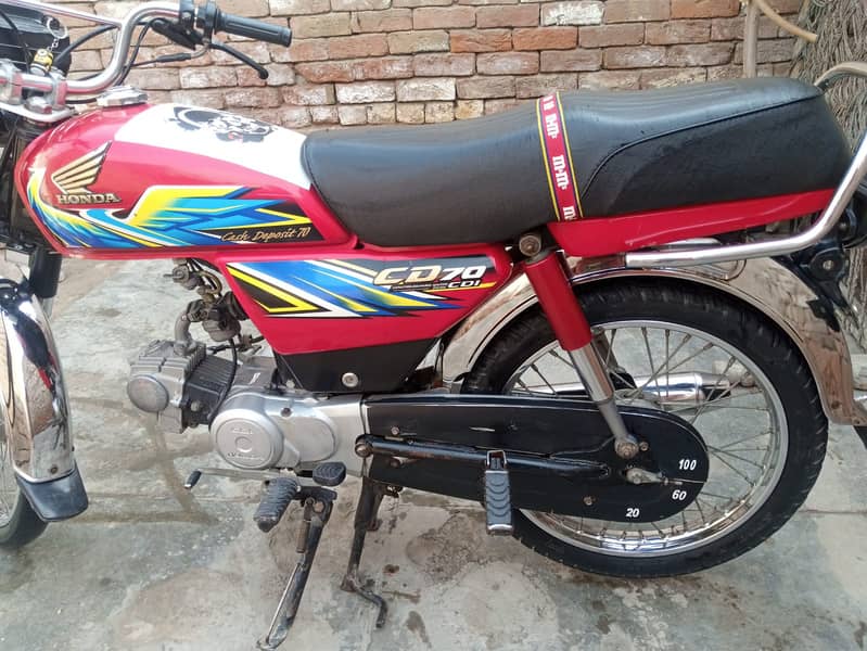 Honda CD 70 2021 4