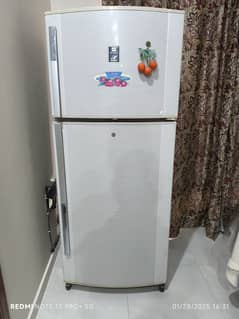 Dawlance Refrigerator   full  sized for sale. lNegotiable.