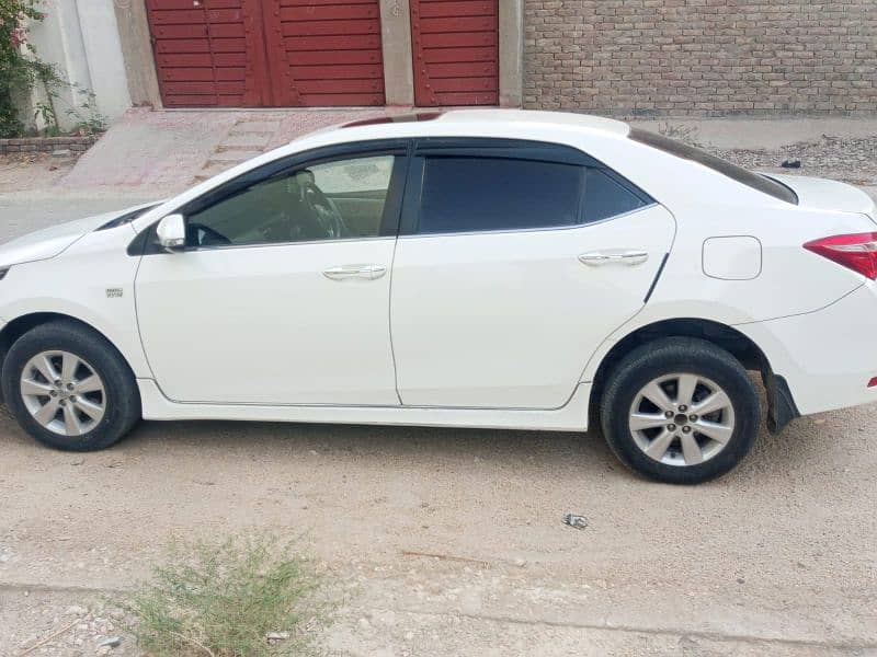 Toyota Altis Grande 2016 4