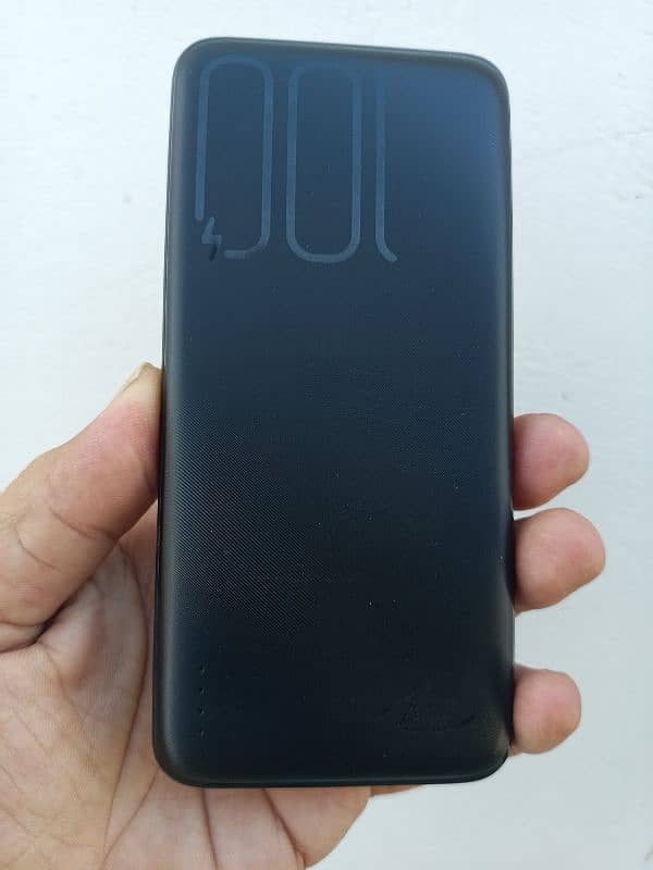 itel 10000mah powerbank 1