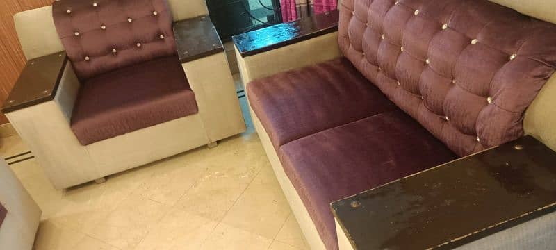 bed Sofa chairs poshish repair Apki Jagan per 6