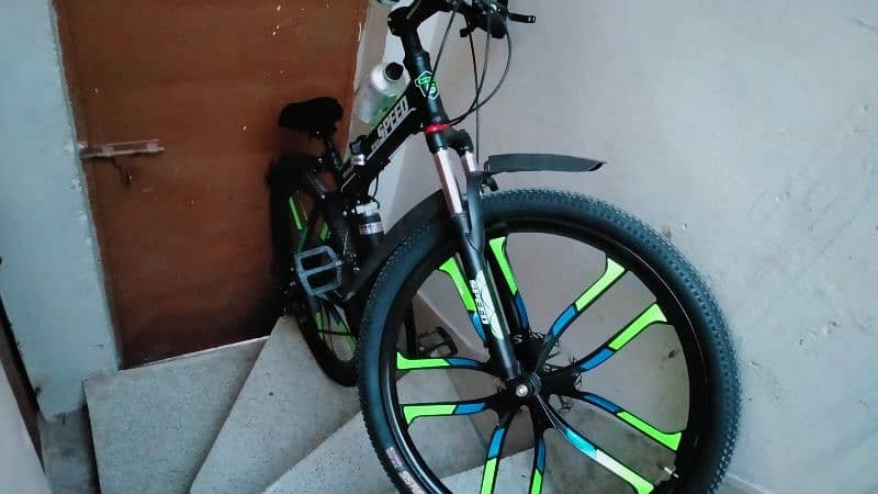 foladable bicycle 10/10 condition special rims 0