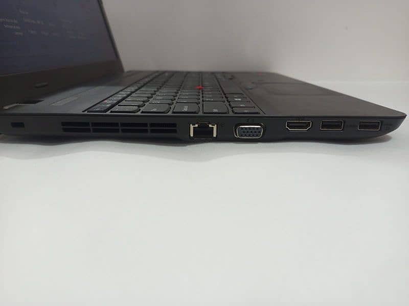 Lenovo Thinkpad E560 3