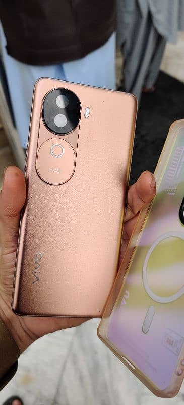 Vivo v 40e 11 manth wranti 4