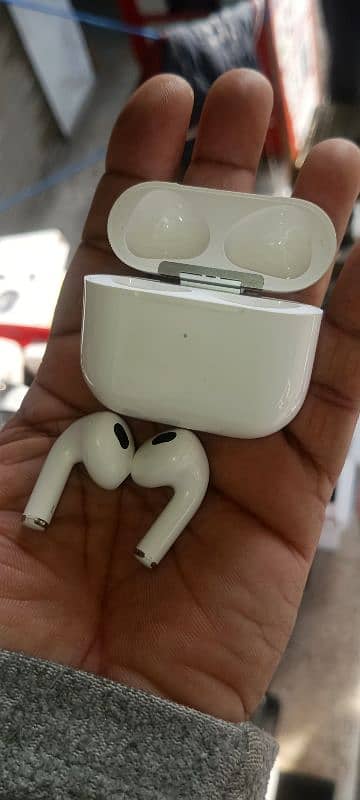 Original Apple Air Pods for sell 1