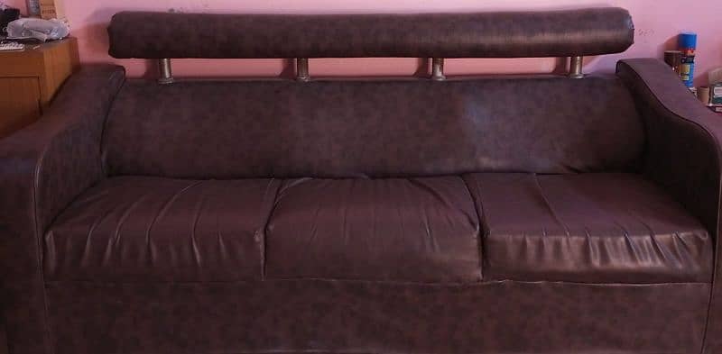 3 seater + 2 single seater- good condition sofa set 2