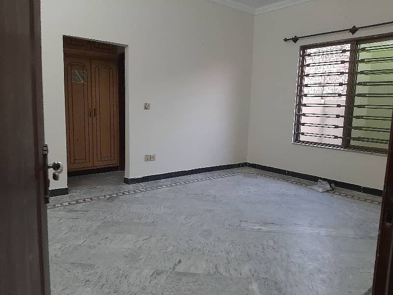 7 Bed Double Story House For Rent on 25 Marla 19