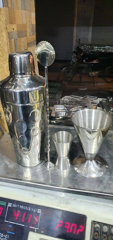 stainless steel shakers 8