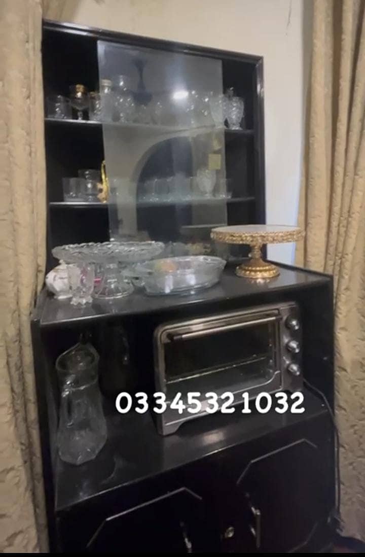 Wooden Showcases- Showcases- Crockery Cabinets- Showcases for sale 4