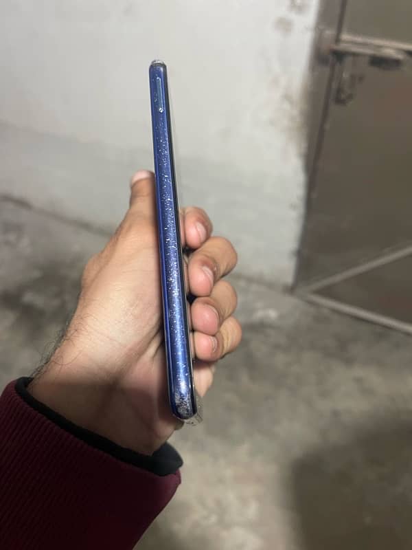 Huawei Nova 5t,  8/128.  PTA Approved 6