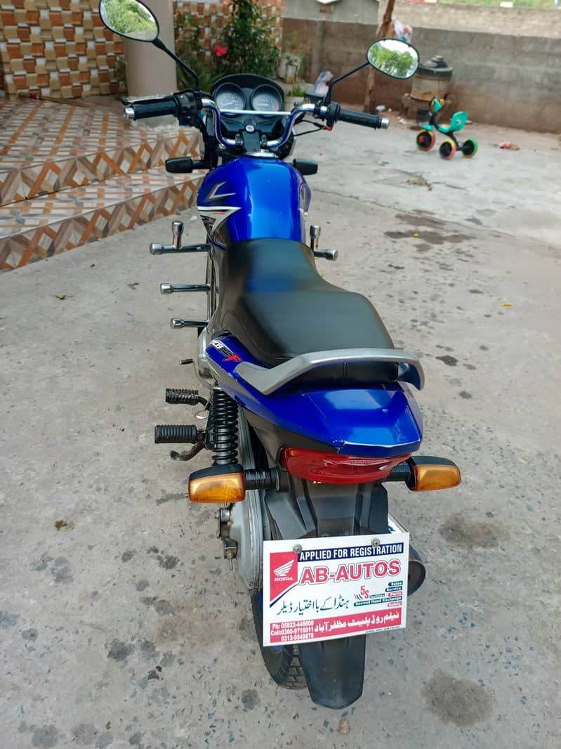 Cb 125f blue 3