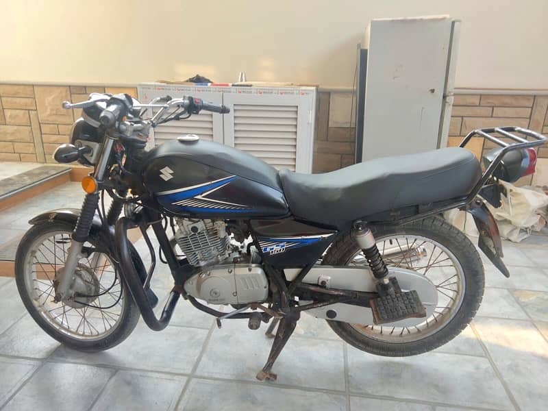 Suzuki GS 150 3