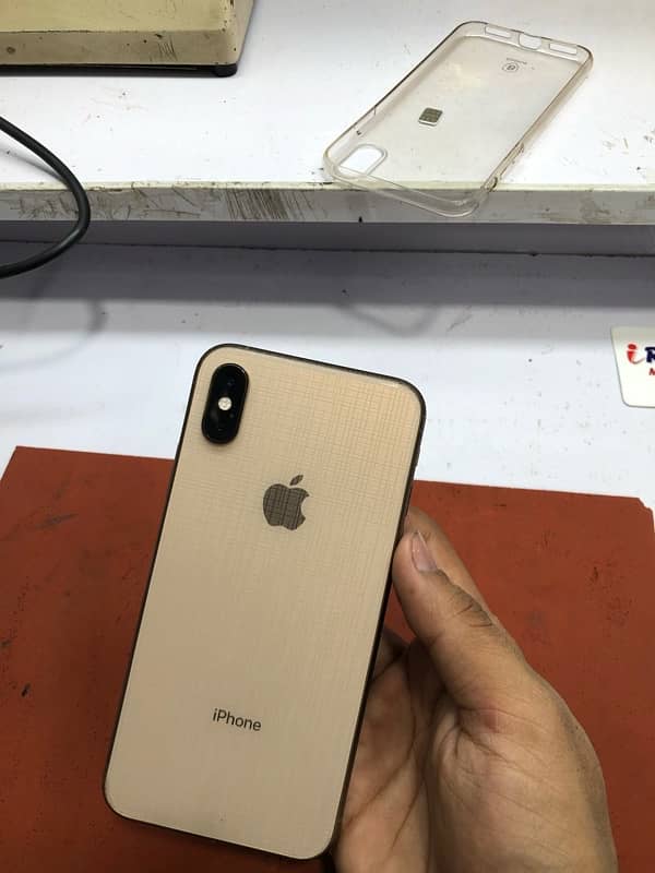 iPhone xs whaterpack 64gb 10by10 battery halt 76 4