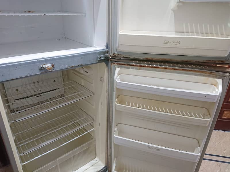 Sanyo Fridge for Sale 8