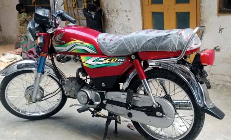 Honda CD 70 2023 model for sale on time pass only serious  raplta kra 2