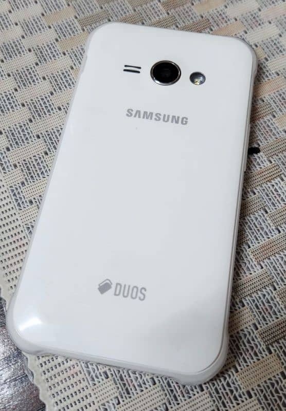 Samsung Galaxy J1 Ace 3