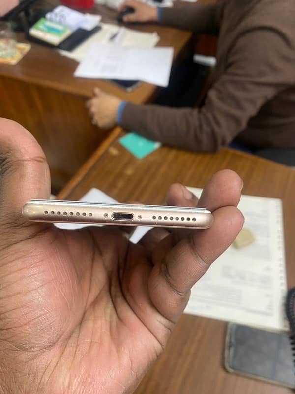 I phone 8 plus  PTA Approved ( 256 gb) 5