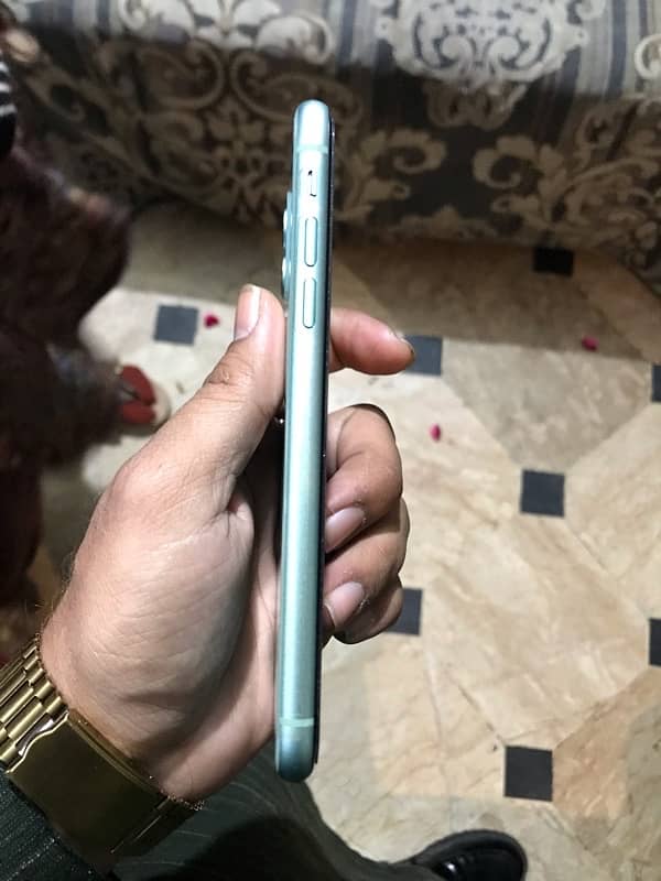 i Phone 11 Non PTA 64 GB 0