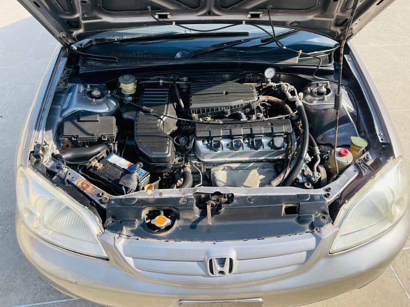 Honda Civic EXi 2004 1