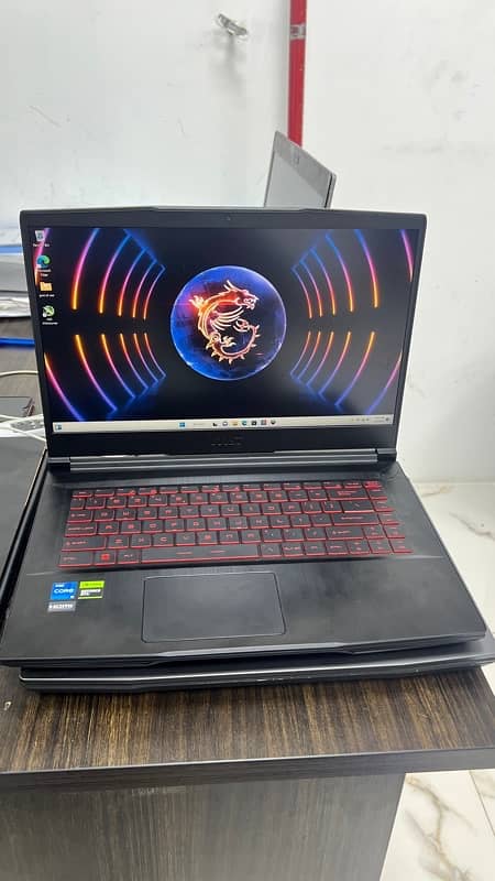 Msi Laptop - Gaming laptop - RTX 3050 32GB RAM 144Hz Display 5