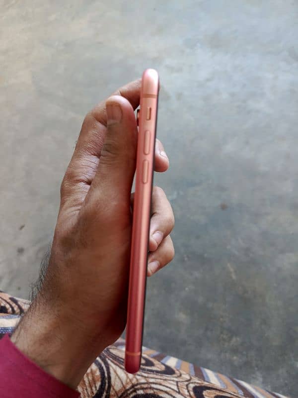 I phone xr 64 gb non pta 2