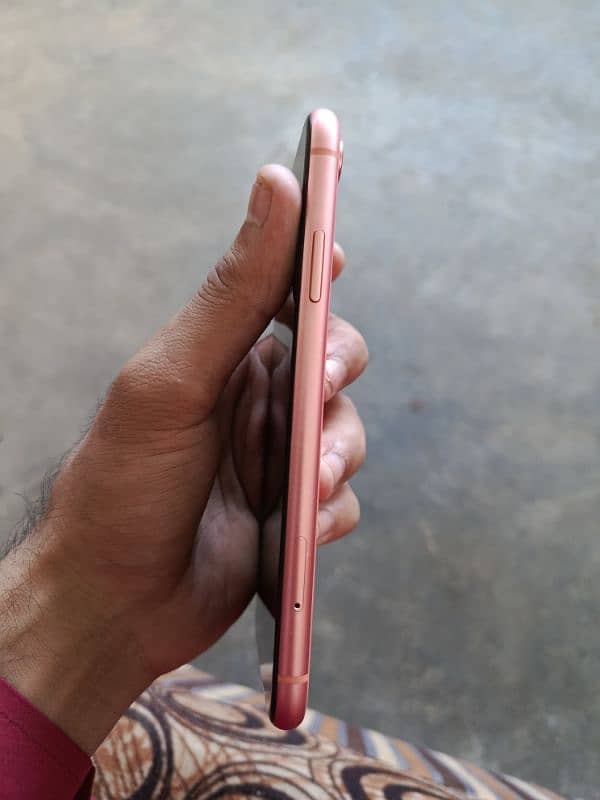 I phone xr 64 gb non pta 5