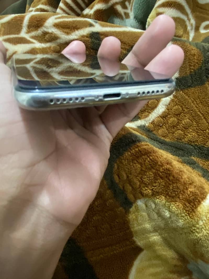 Apple iPhone X - 256 GB 2